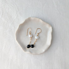 Load image into Gallery viewer, The Joséphine Dangle Earrings