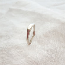 Load image into Gallery viewer, Hattie Ring
