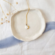 Load image into Gallery viewer, Luna