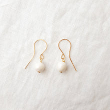 Load image into Gallery viewer, Hattie &quot;Pearl&quot; Earrings
