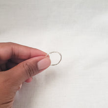 Load image into Gallery viewer, Serenity Twig Ring
