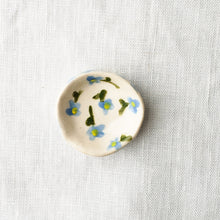 Load image into Gallery viewer, Petite Forget-Me-Not Dish Set
