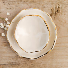 Load image into Gallery viewer, Petite Juliet Dish Set
